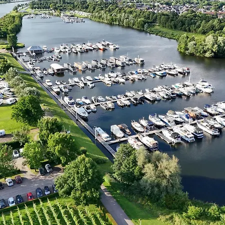 보트호텔 House Boat Athene