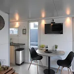 House Boat Athene 4*